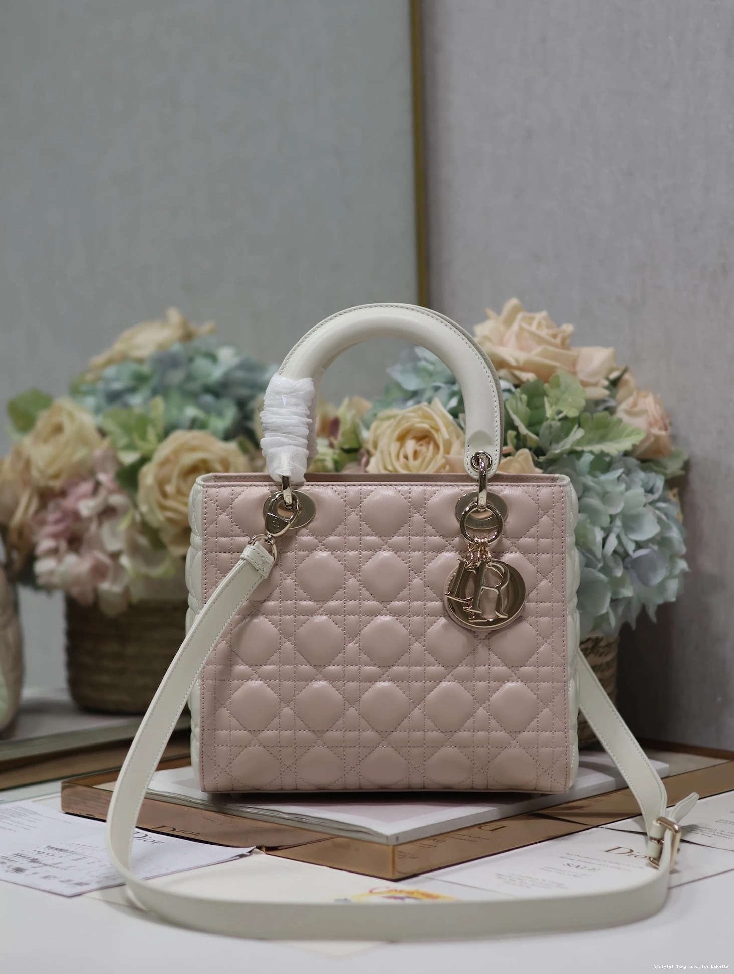 Tony Luxuries LADY DI0R-24CM 0714